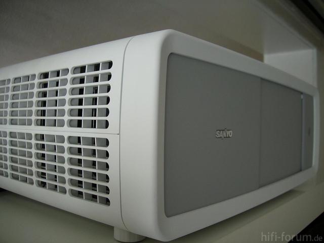 SANYO PLV Z 700