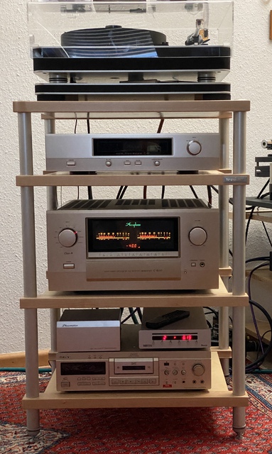 Accuphase