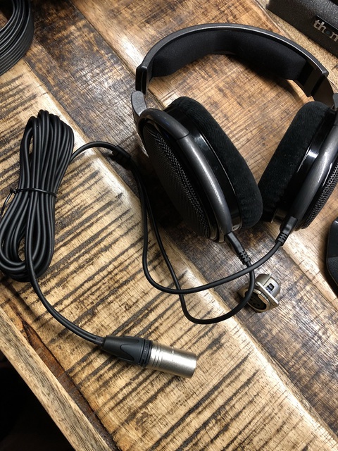 4-Pin XLR HD 650