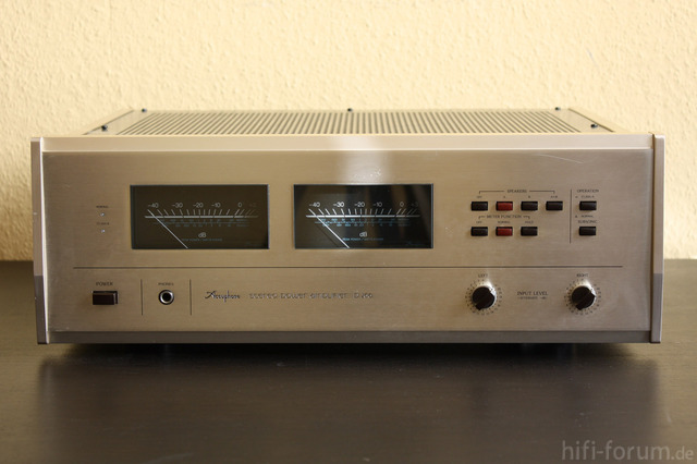 Accuphase P-266 - 01