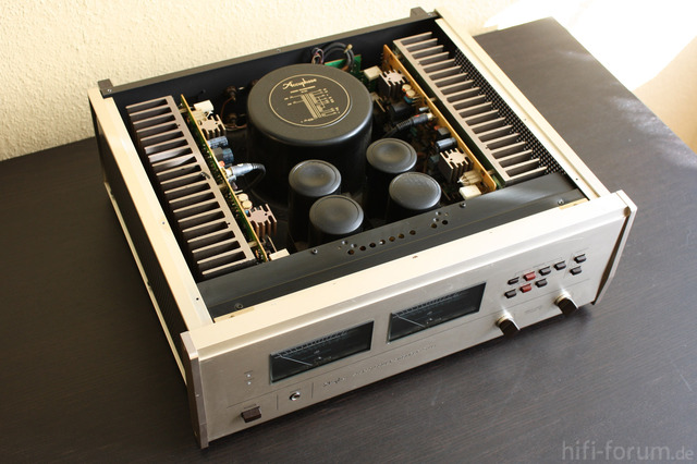 Accuphase P-266 - 06
