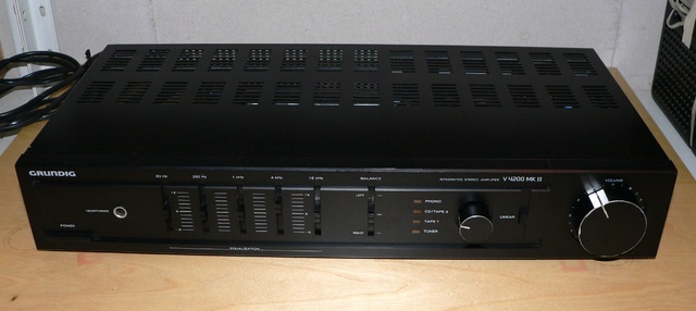 Grundig V 4200 Mk II 01