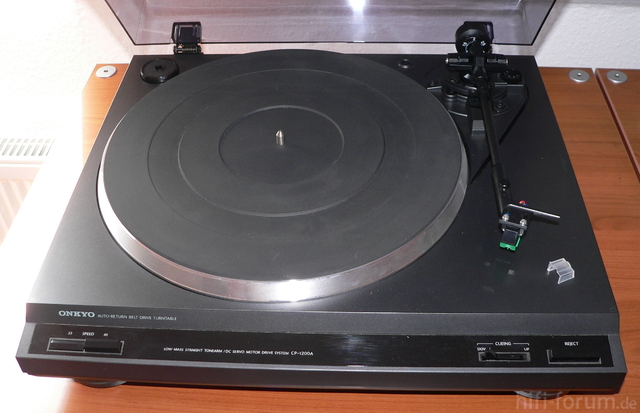 Onkyo CP 1200 offen