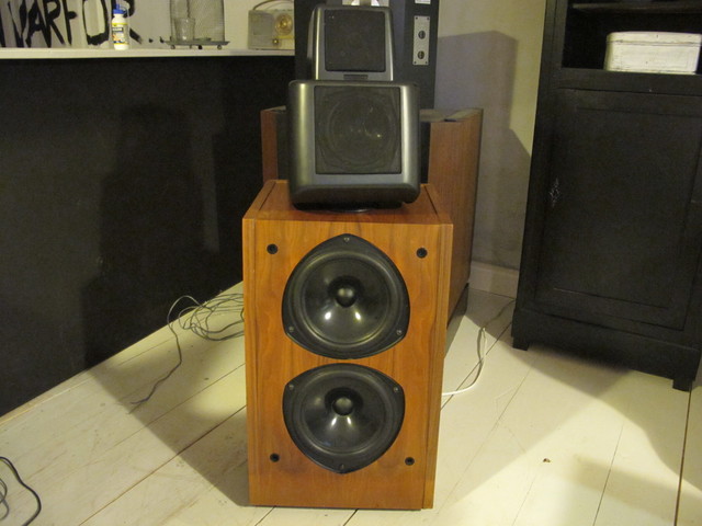 KEF 105.4