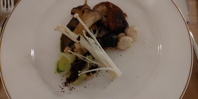 20211007 193431 Burst01