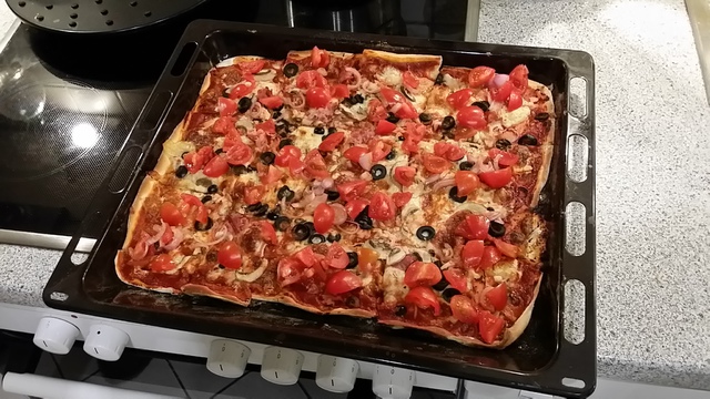 Selbstgemachte Pizza