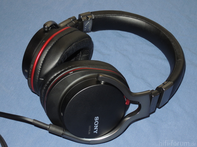 Sony MDR-1RNC