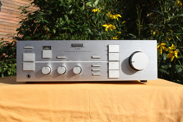 Pioneer A60