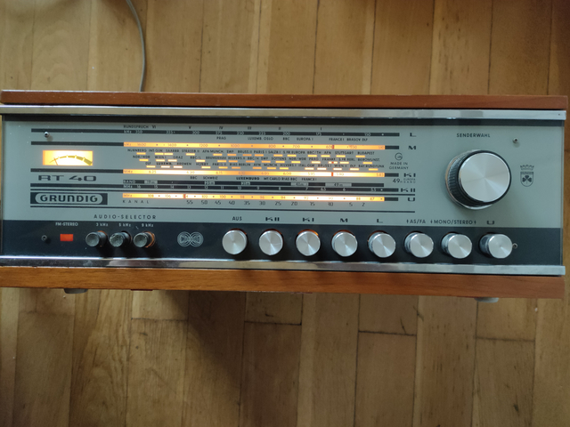 Grundig RT40