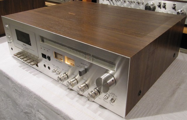 AKAI AC-3500L