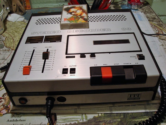 ITT Stereo Recorder 83 aus 75