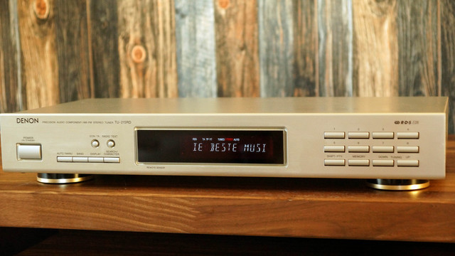 Denon TU 215