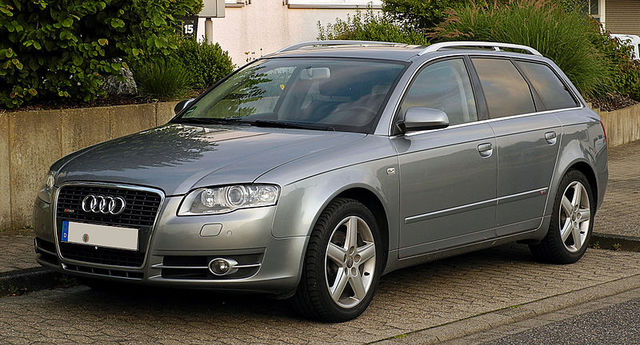 800px-Audi_A4_Avant_TDI_S-line_%28B7%29_%E2%80%93_Frontansicht%2C_15._August_2011%2C_Mettmann