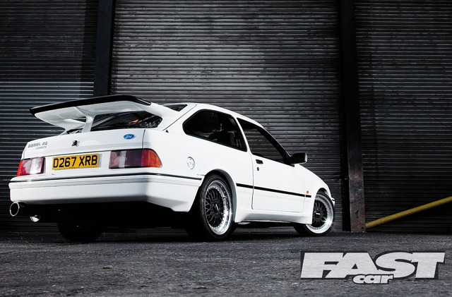 Ford-Sierra-RS-Cosworth-2