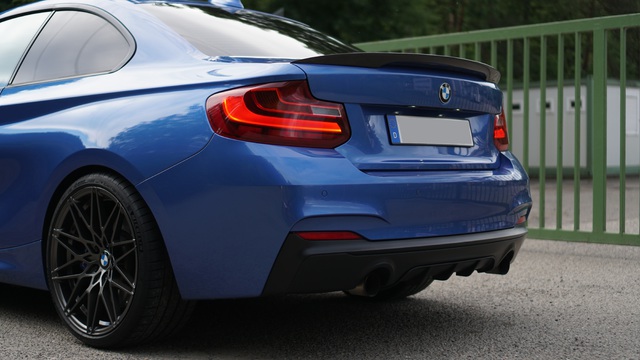 BMW F22 M235iX - back
