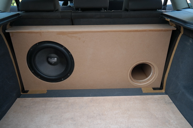 Gehäusebau Audio System HX 12 SQ