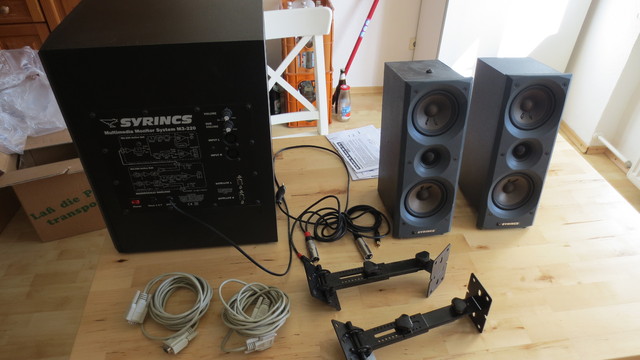 Syrincs M3-220