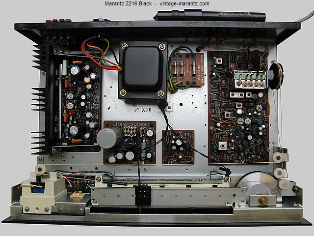 A Marantz 2216 Inside