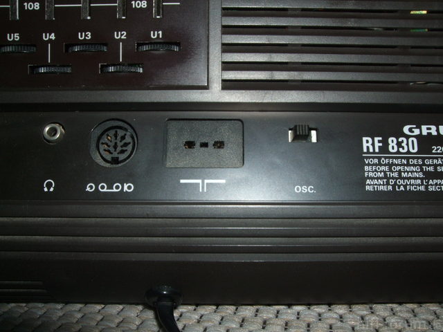 Grundig RF 830