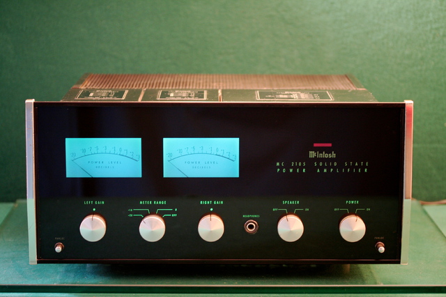 McIntosh MC 2105