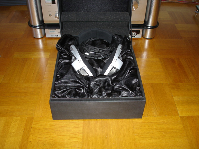 HD 800