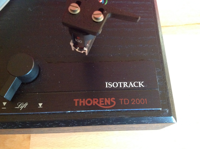 Thorens TD 2001 Isotrack