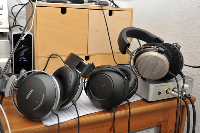 Denon AH-D2000 + Fostex TH600 + beyerdynamic T1 1st