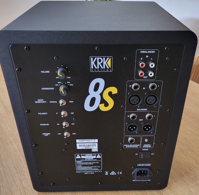 KRK Subwoofer S8 Hinten