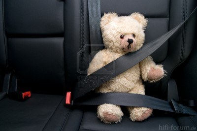 9547427 Teddybar Goldener Schnalle Mit Sicherheitsgurt Im Auto
