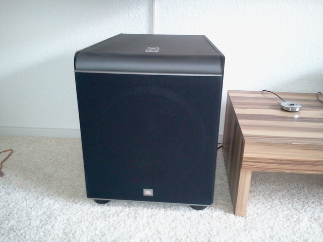 JBL 250 mit Abdeckung