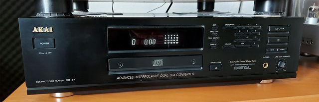 Akai CD-57