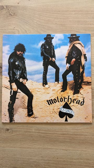 PXL 20221231 104945929