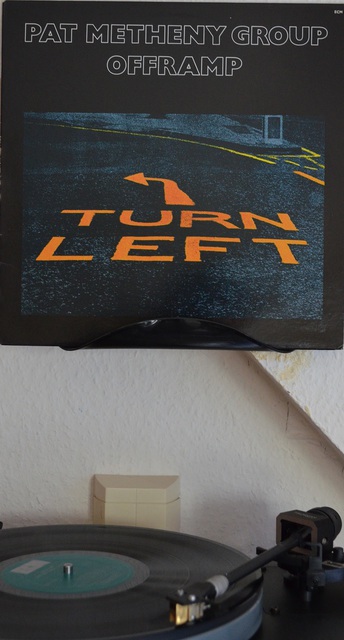 turn left