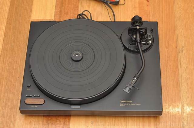 Technics SL-01