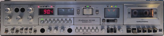 Grundig Preceiver/Casseiver XC65 Front, Silber