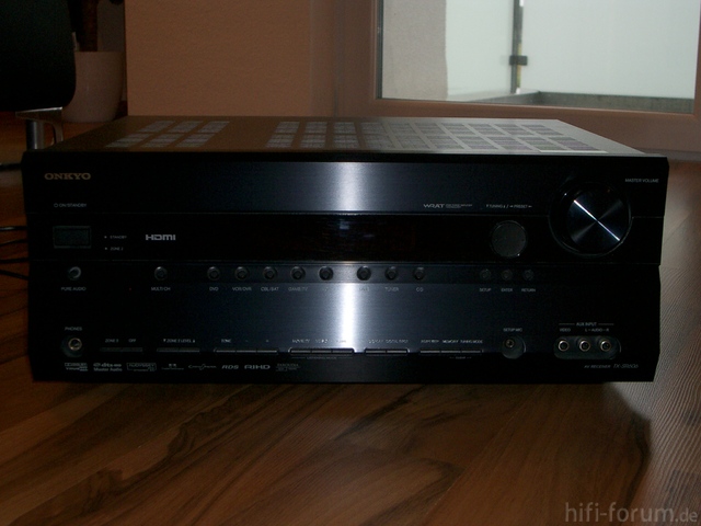 Onkyo 606 Front