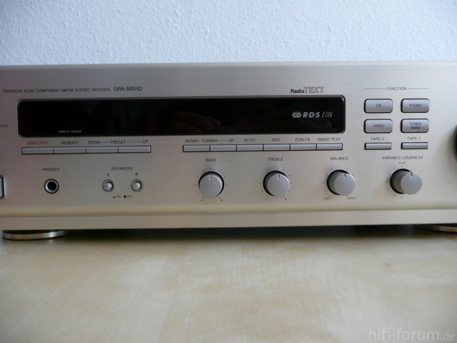 Denon DRA 585RD