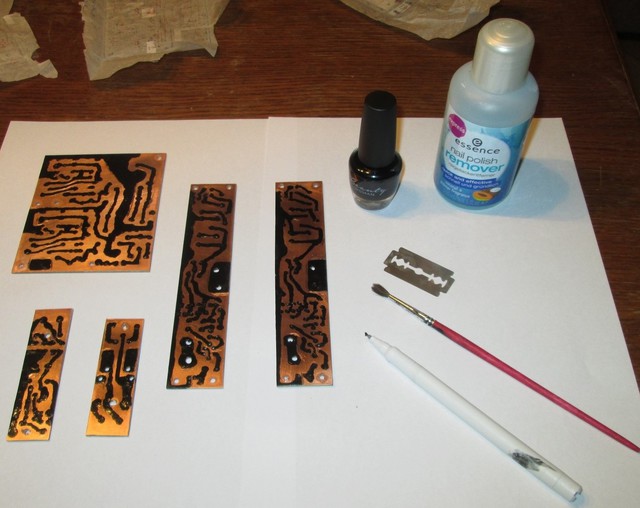 LeiterplattenZeichnenMitNagellack