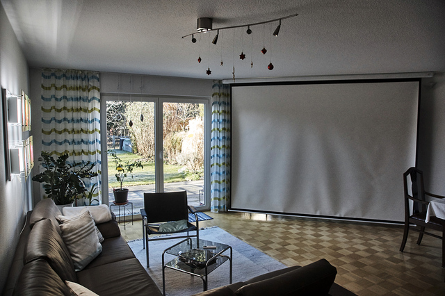 Wohnzimmer Mit Leinwand