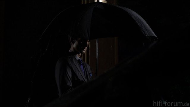 Mann Mit Regenschirm