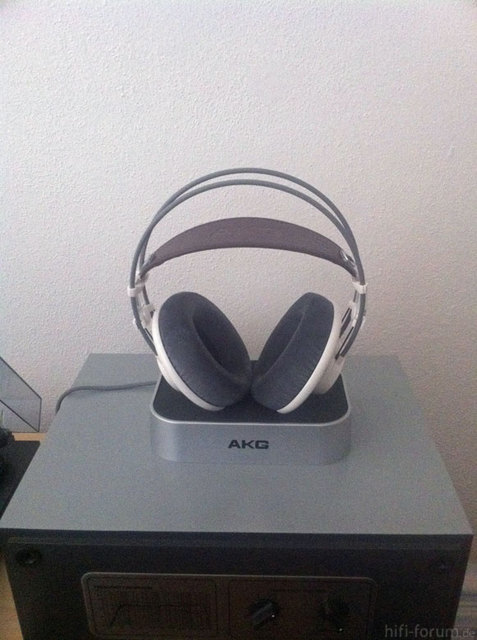 AKG K701