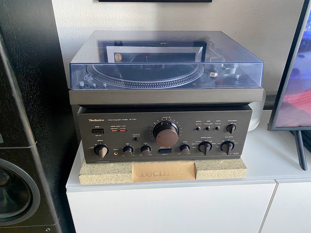 Technics SU-V900