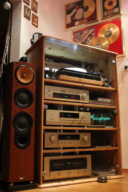 Accuphase