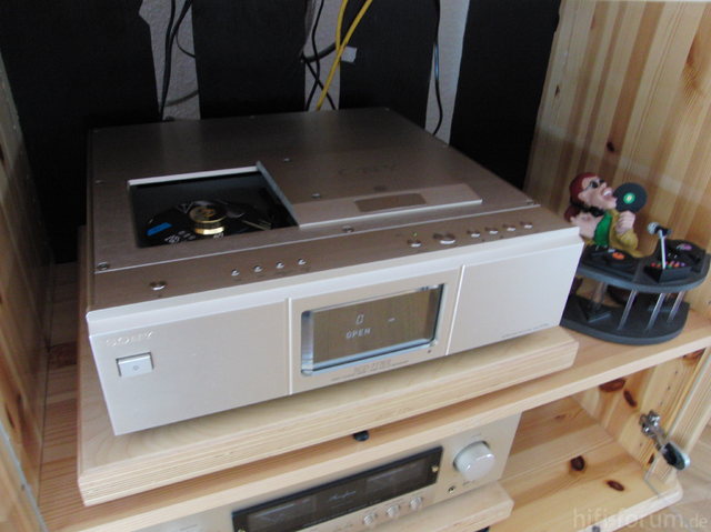 SONY SCD-777ES