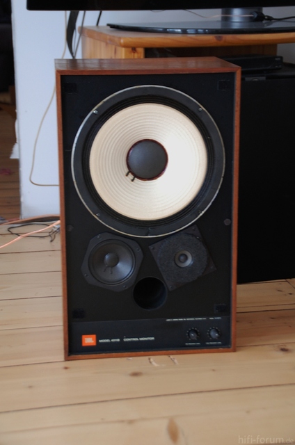 JBL 4311 B Monitore 005