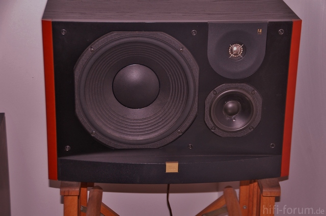 JBL L90 001