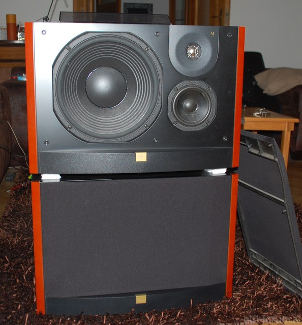 Jbl L90 003