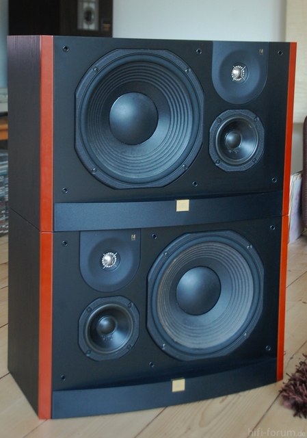 JBL L90 006