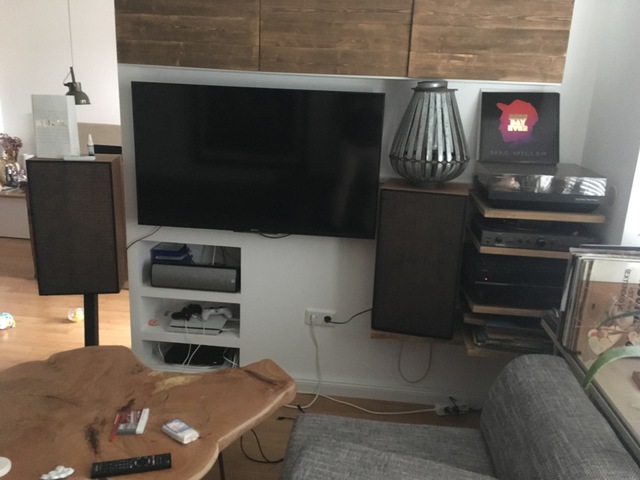 TV Ecke 2 mit aktuellen Boxen