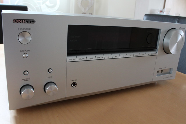 Onkyo 555